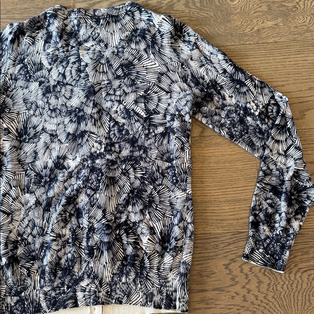 Banana Republic Abstract Floral Cardigan Button Down Long‎ Sleeve Women’s Medium - Picture 12 of 13